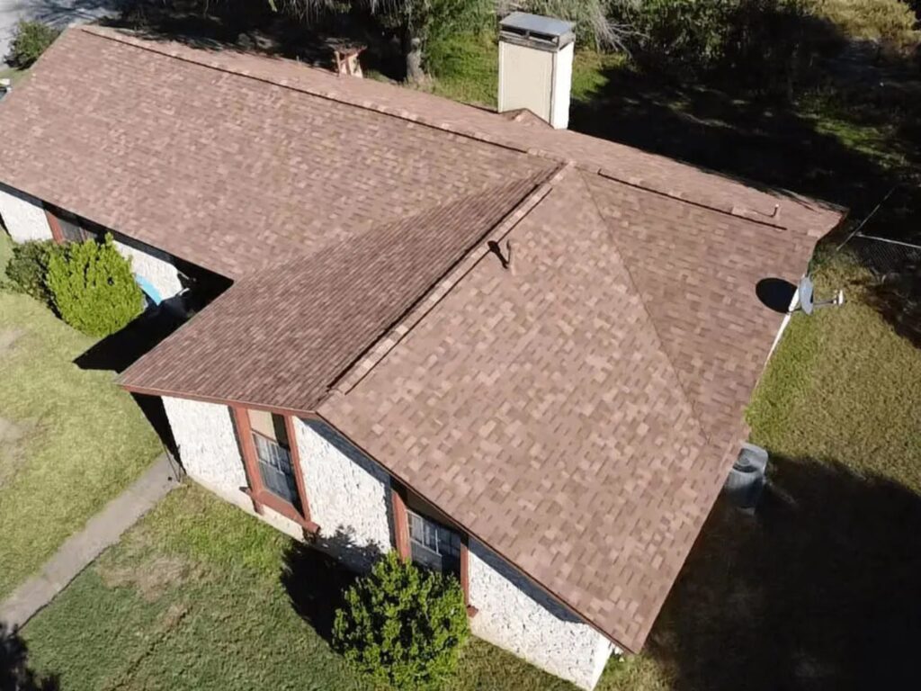Asphalt Roofer in Round Rock